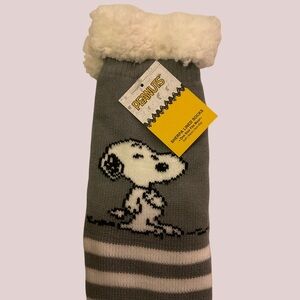 Peanuts Gray and White Snoopy & Charlie Brown Sherpa Lined Socks - Size OSFM